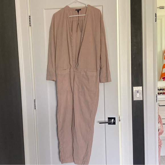 James Perse Jumpsuit in Ultra Fine Lightweight Corduroy Sz 1 (Small) - Picture 3 of 7